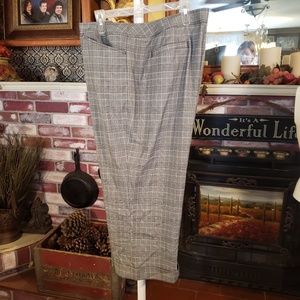 LANE BRYANT GLEN PLAID CUFFED CULOTTES 24